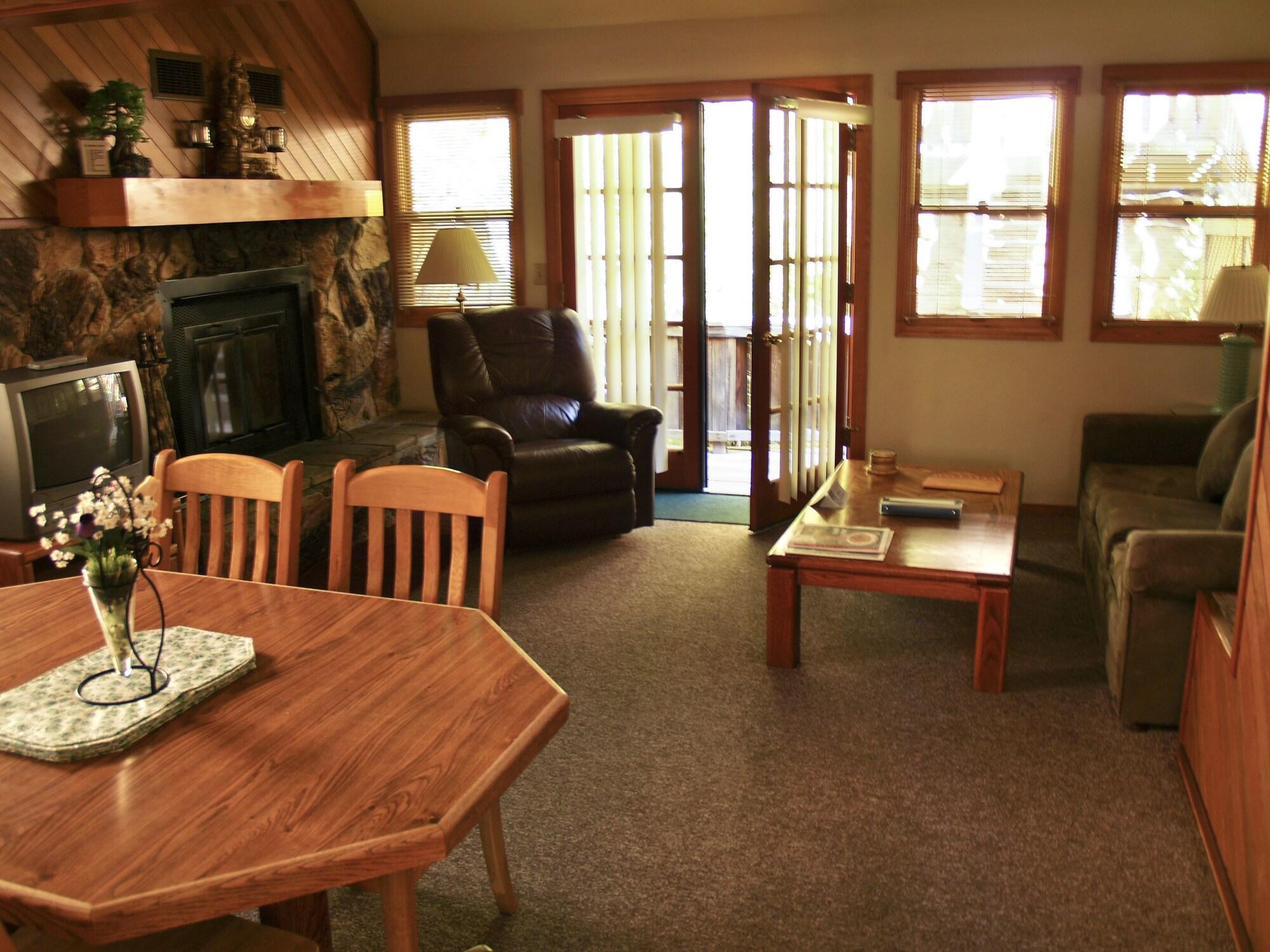 Mountain Retreat Resort Arnold Esterno foto
