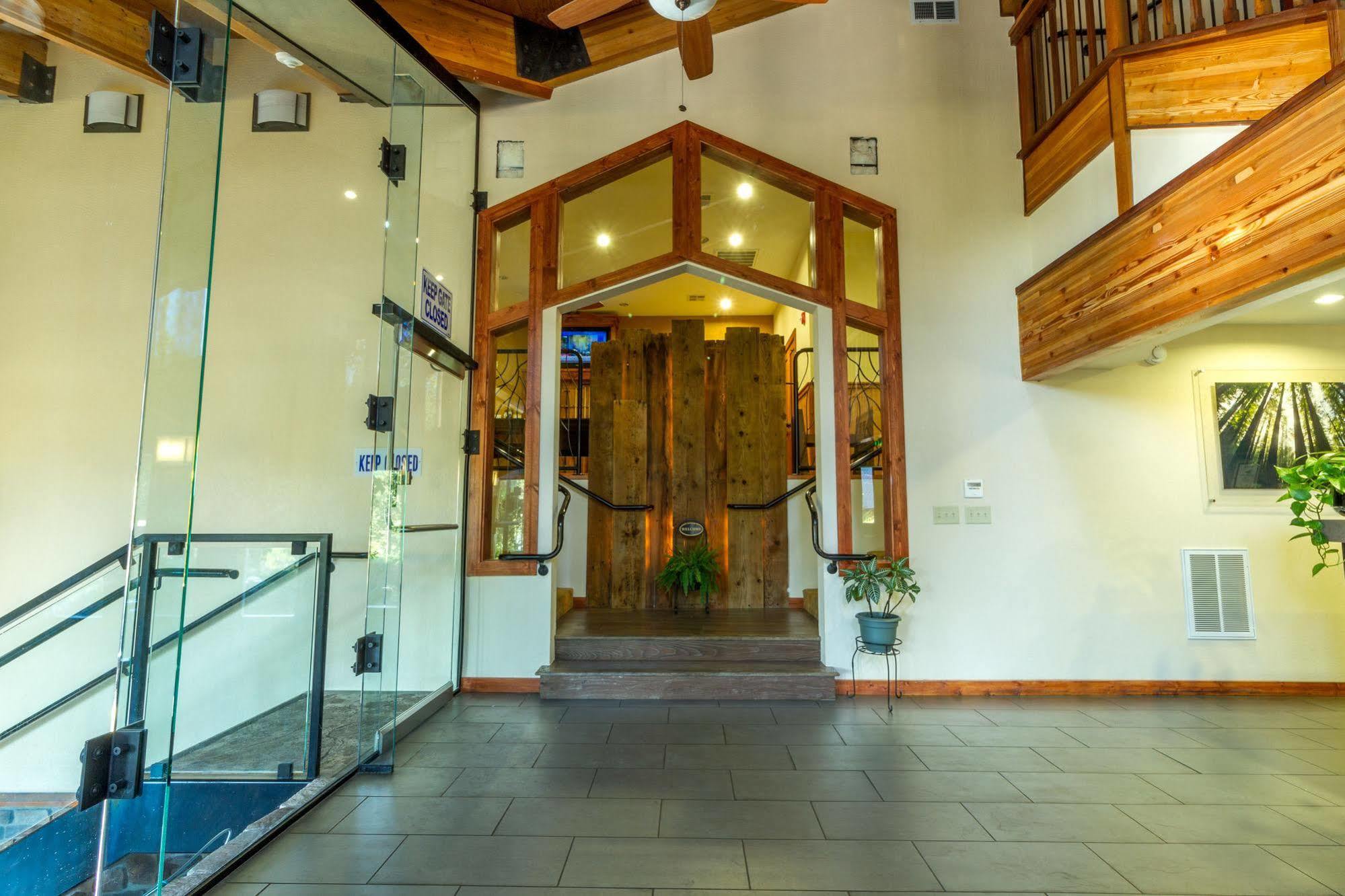 Mountain Retreat Resort Arnold Esterno foto